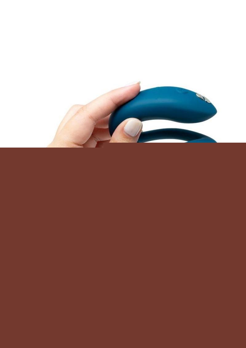 Couples vibe with ergonomic curved design