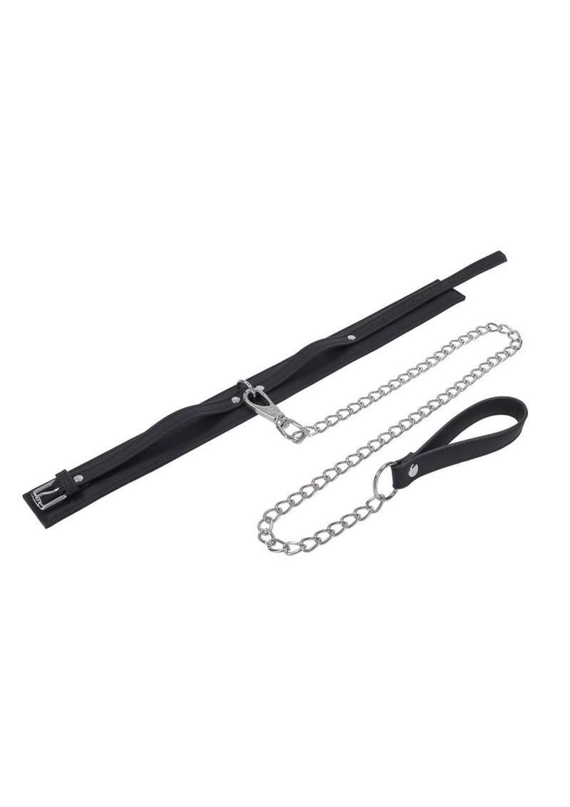 lined bondage collar silver hardware